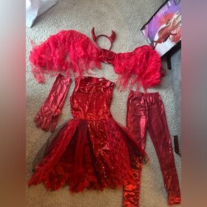 Girls devil costume.
